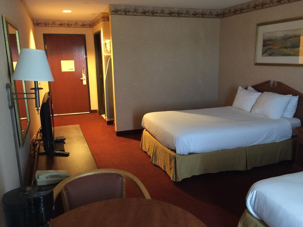 Fredericksburg Hill Country Hotel Buitenkant foto